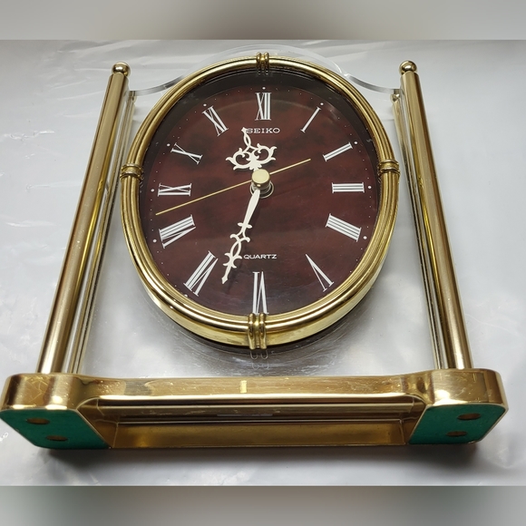Vintage Seiko Quartz Lucite and Brass Desk Mantle Clock QQZ337S - Made in Japan - Picture 7 of 8